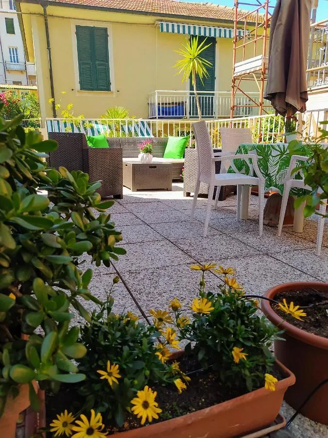 Hotel Alla Fontanella Alassio 2*,