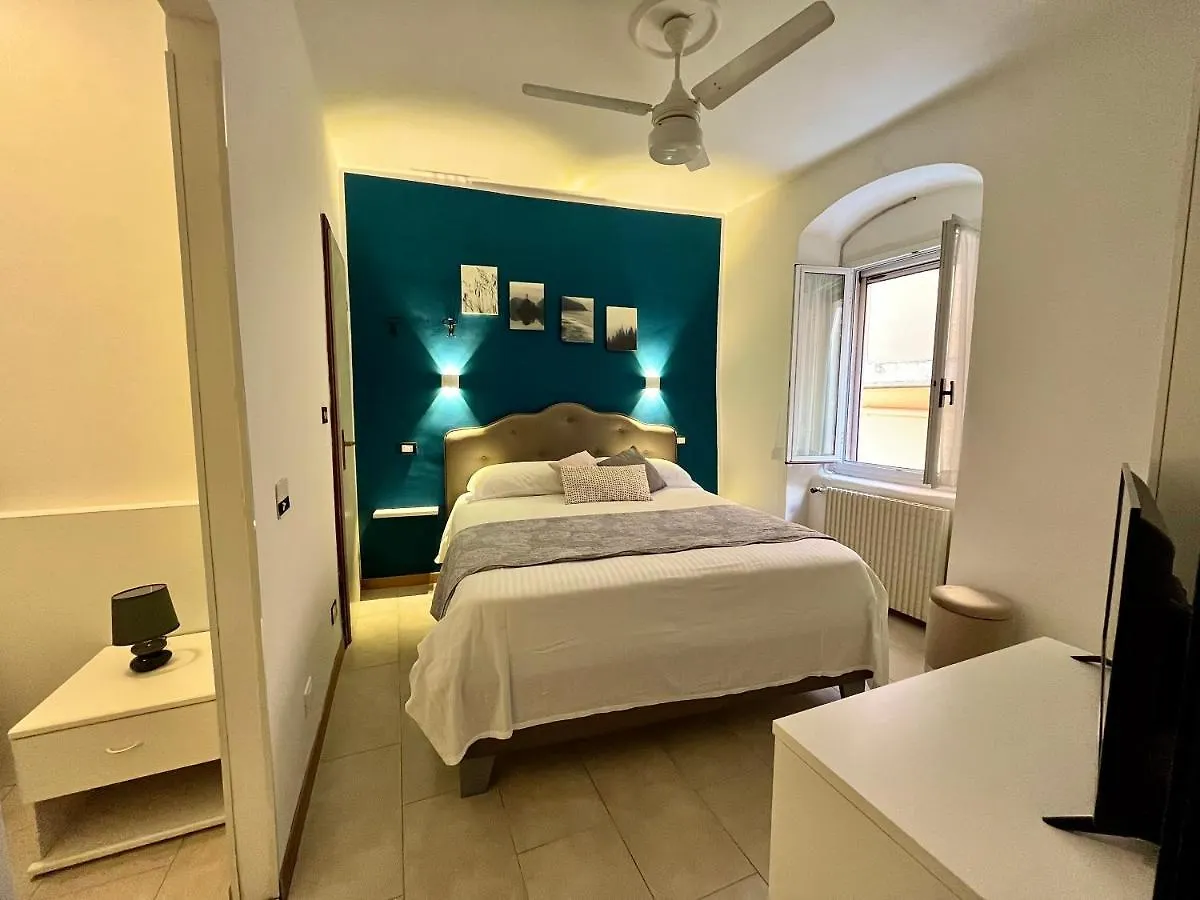 Hotel Alla Fontanella Alassio 2*,